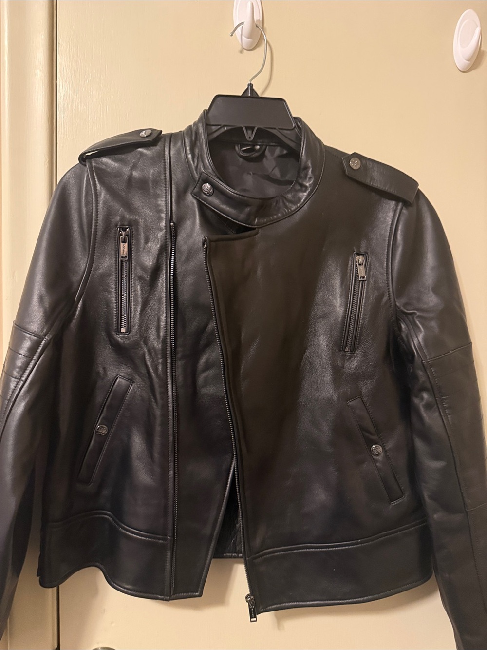 Beautiful High Quality women’s Bolviant Paris Moto Leather Jacket!  Worn once!!